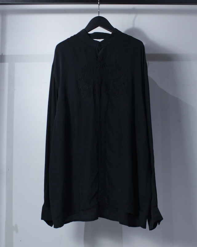 【Caka BLACK】Beautiful Embroidery Vintage Loose Band Collar Silk Shirt