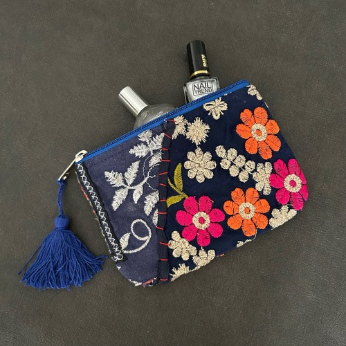 刺繍パッチワークポーチ　カンバディア　ブルーB