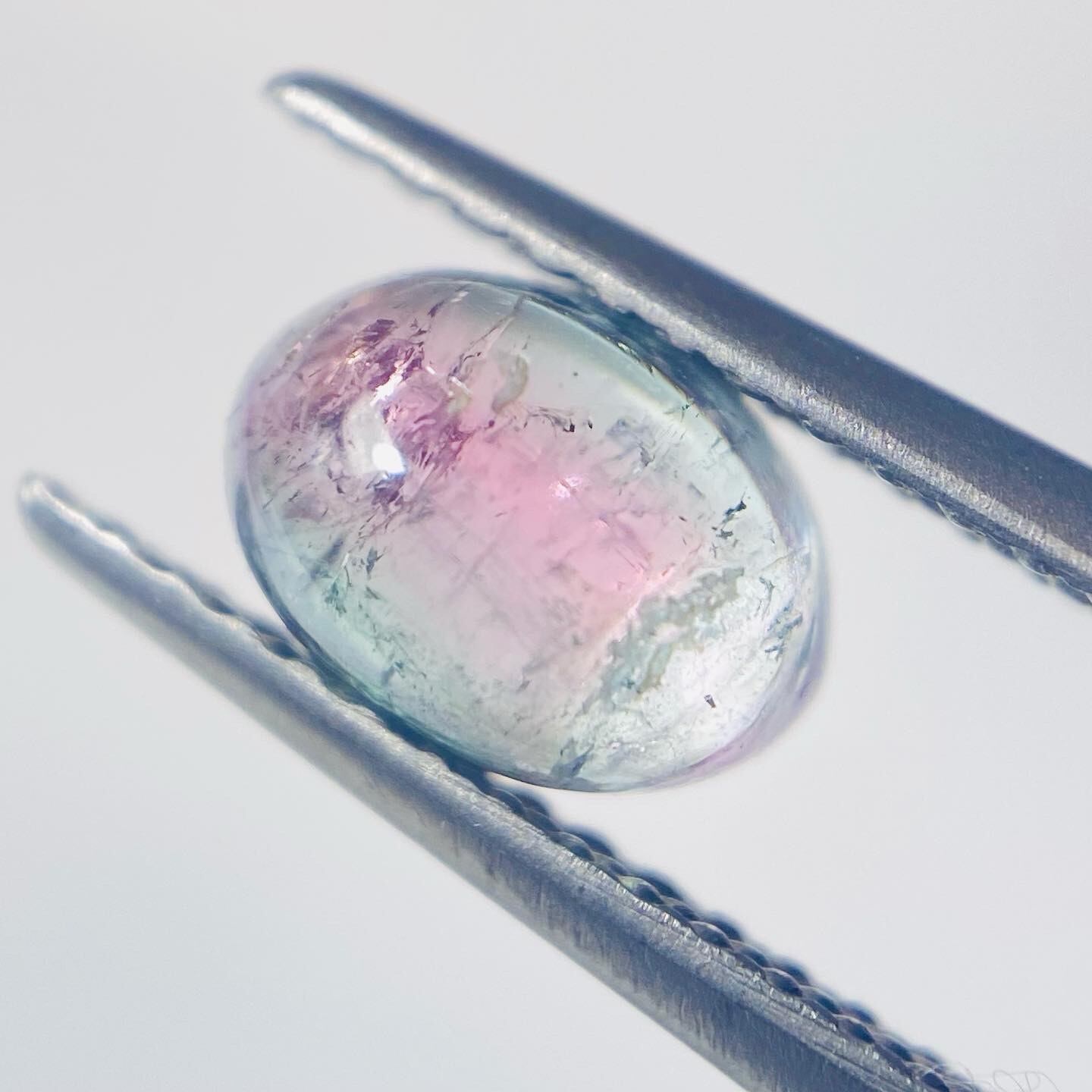 桜空　トルマリンカボション