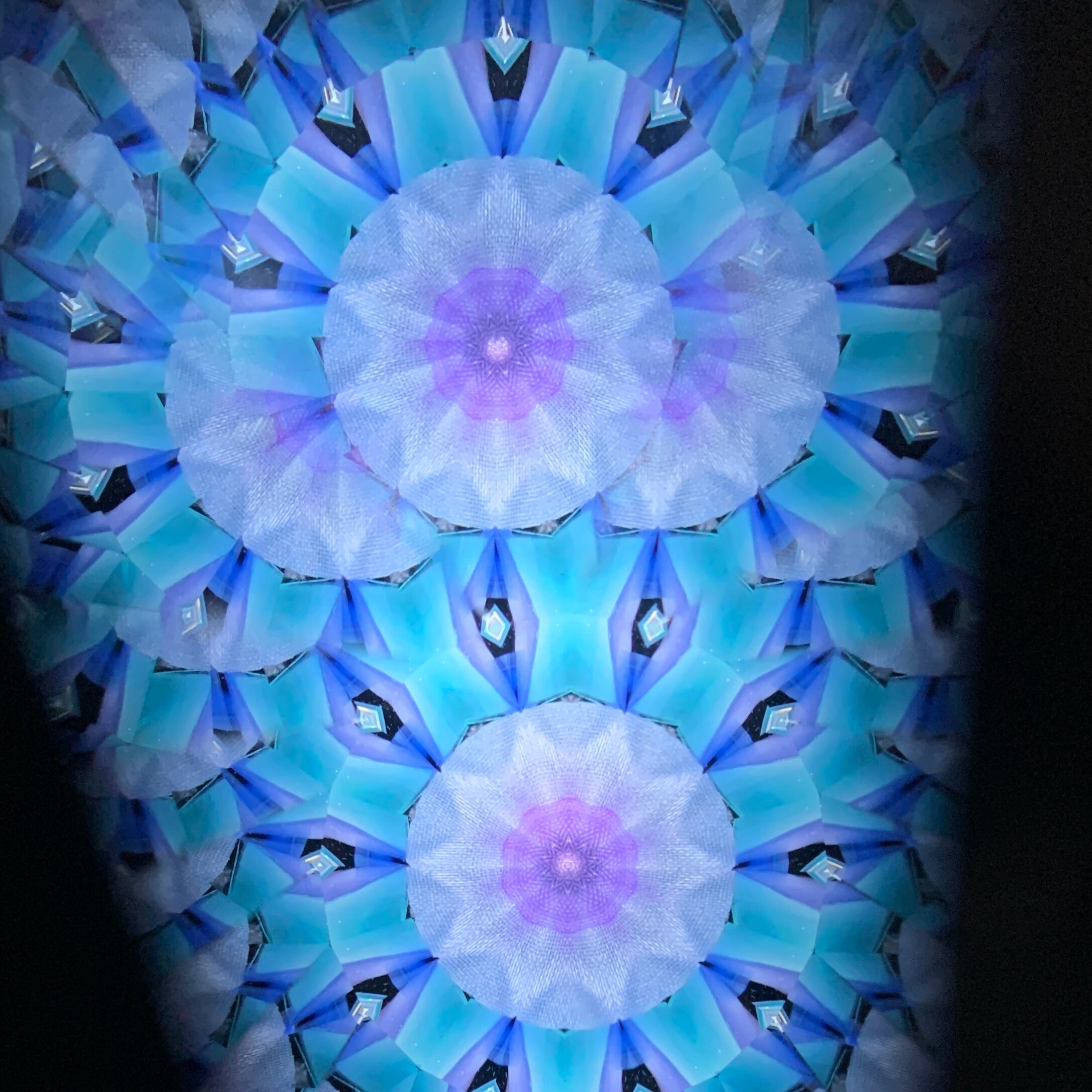 季節の幻想万華鏡 「水無月の紫陽花」 | K-glass/kaleidoscope万華鏡