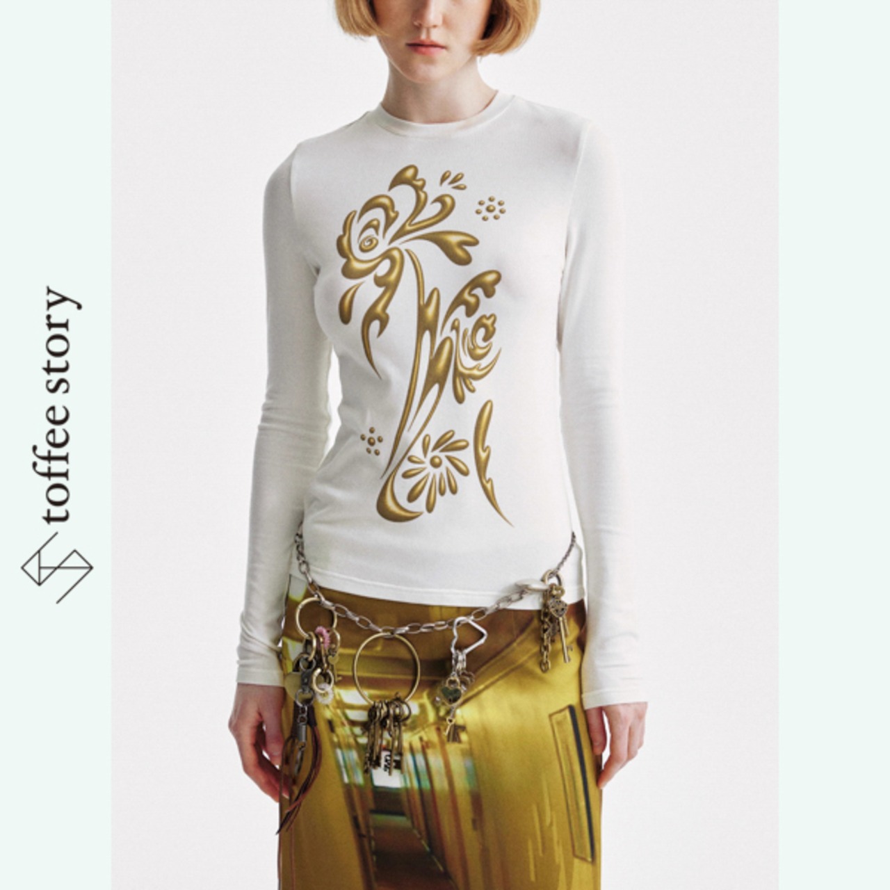 アートな胸騒ぎゴールドフラワーT 《B0023》