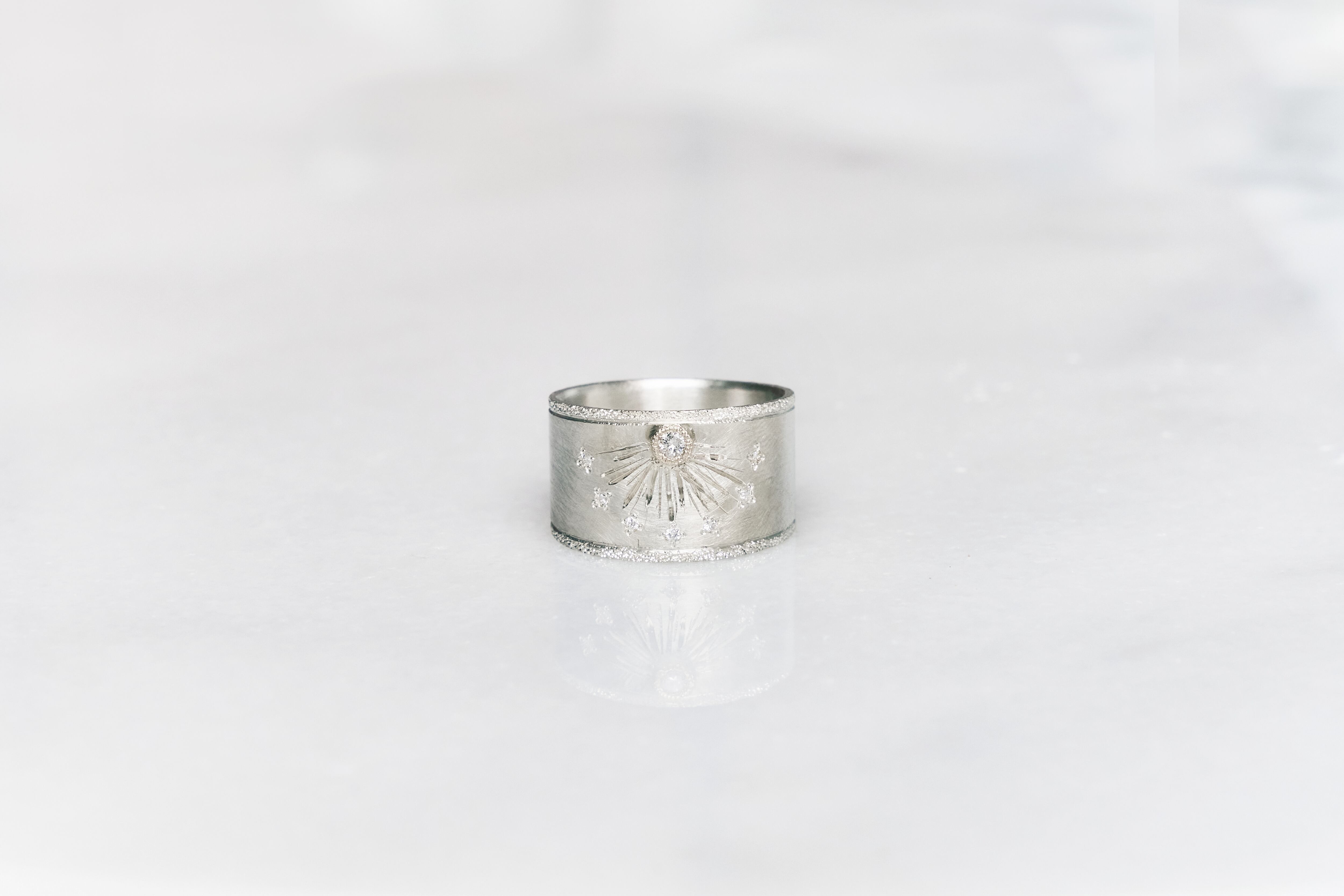 《novia》ノービア motif 1