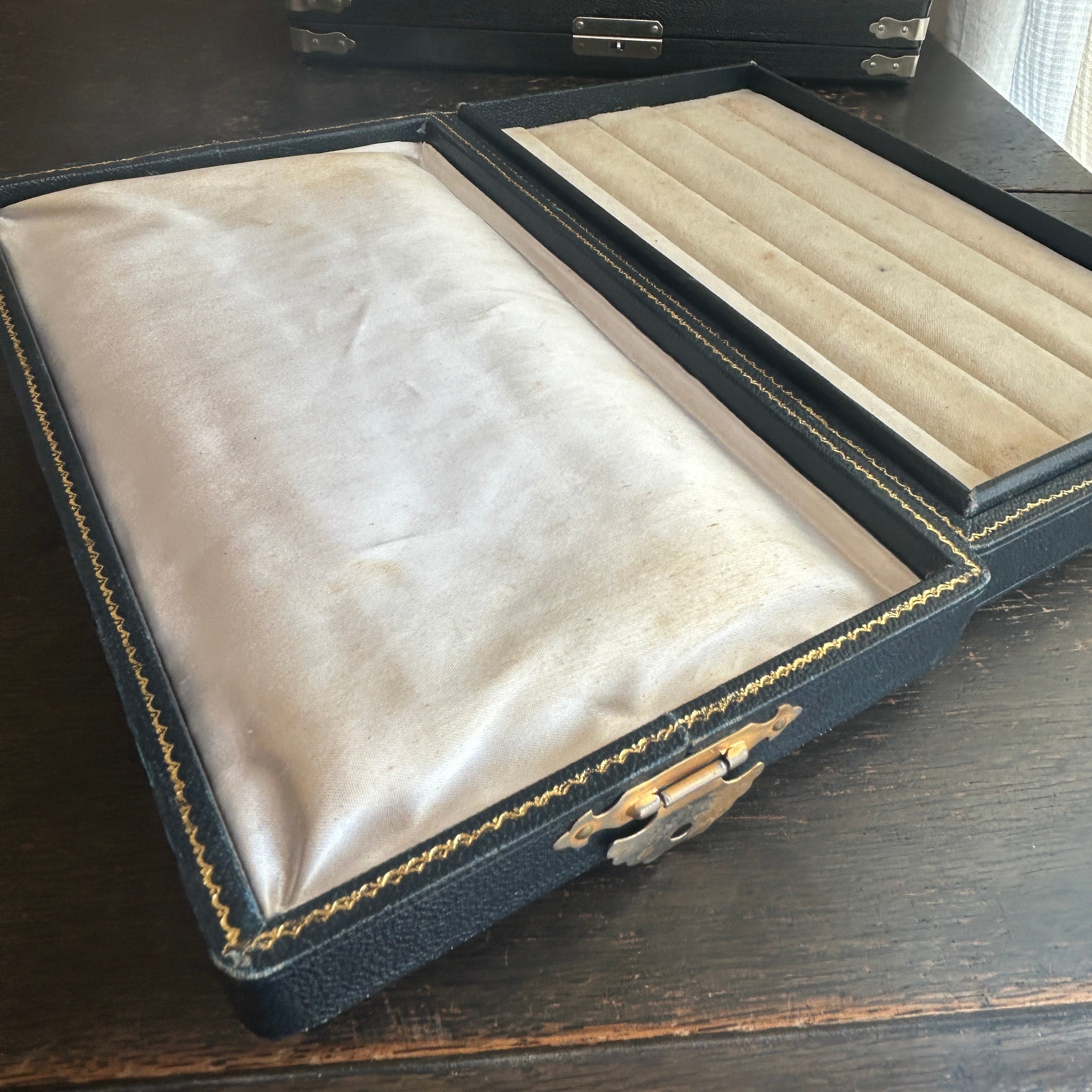 Vintage リングコレクションケースB 中型ハイカラ