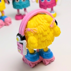 ☆DEADSTOCK / VINTAGE 1989☆【 McDonald's / マクドナルド 】1989 McDonald's Happy Meal Toy "Funny Fry Friends" 『 Rollin' Rocker(ローラースケート)C 』Happy Meal Toy / ミールトイ / フライキッズ / フライガイ / フライガール 〚アメリカン雑貨 アメトイ〛