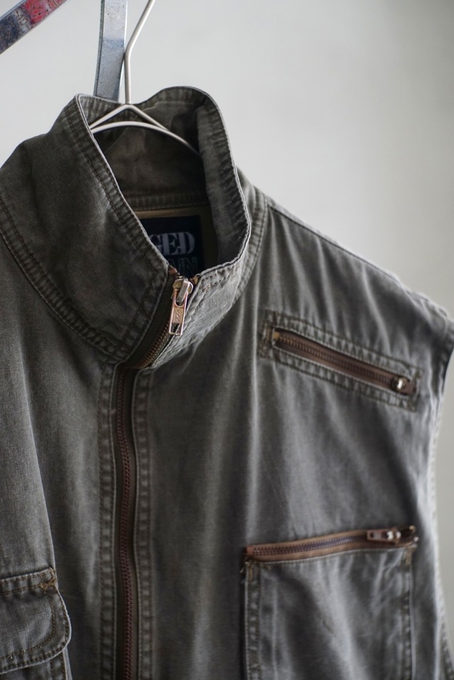 90s RUGGED Faded Multi Pocket Fishing Vest