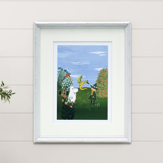 ムーミン 北欧 Postery 「ムーミントロールと小さな竜」送料無料 フレーム 展示用フック付アートポスター 絵画 インテリア アート
