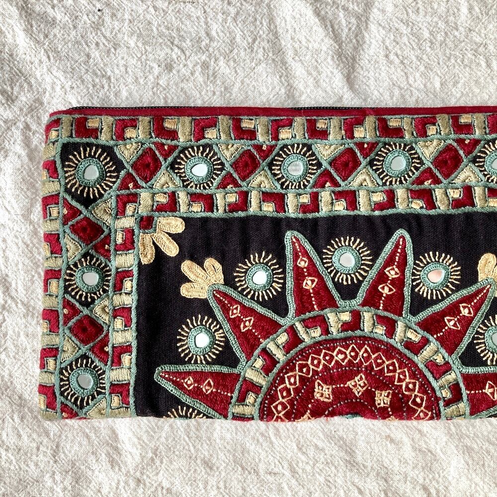 カッチ刺繍 刺繍クラッチポーチ|ミラーワーク