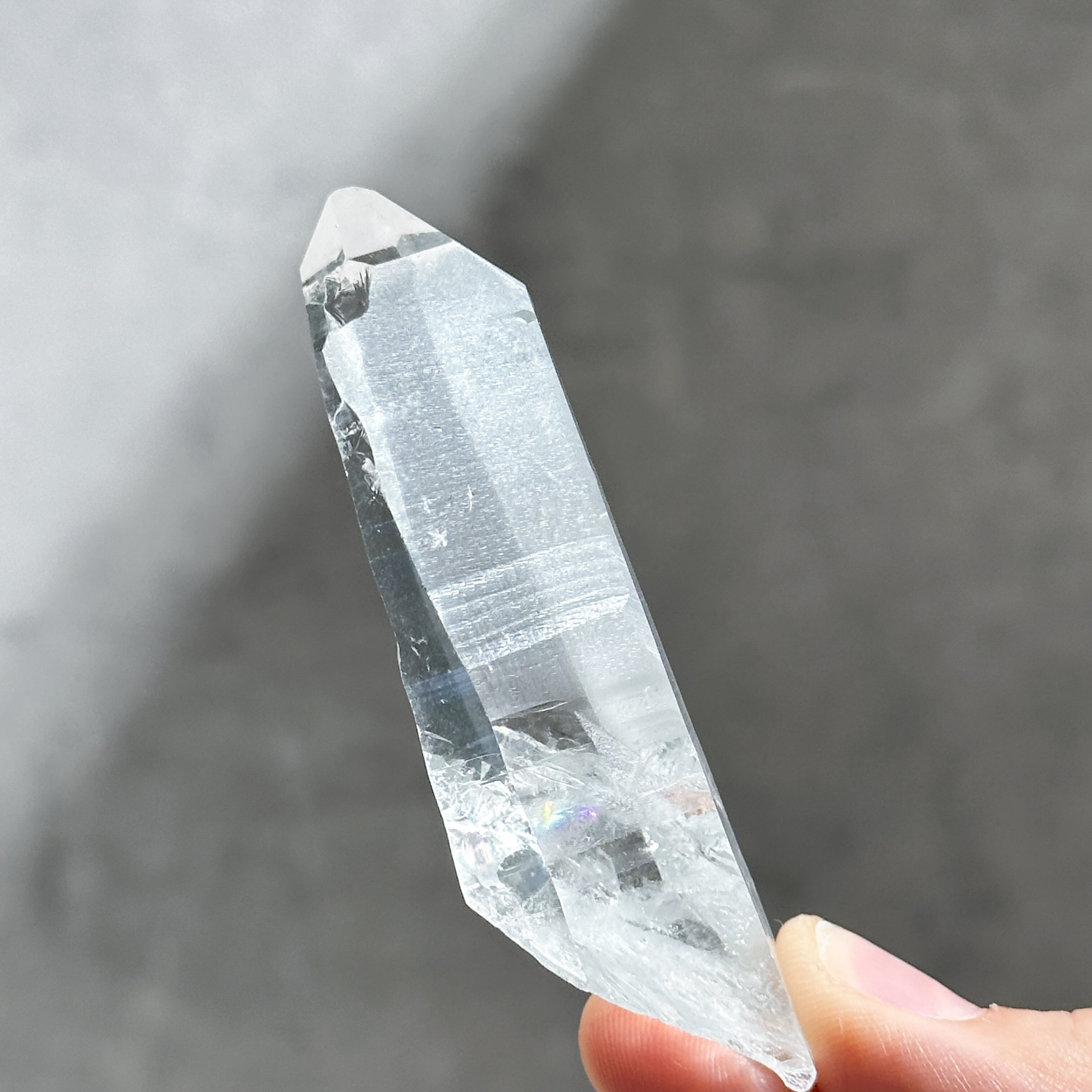 ゼッカ産クリアクォーツ ポイント 原石  32◇ Clear Quartz ◇天然石・鉱物・パワーストーン