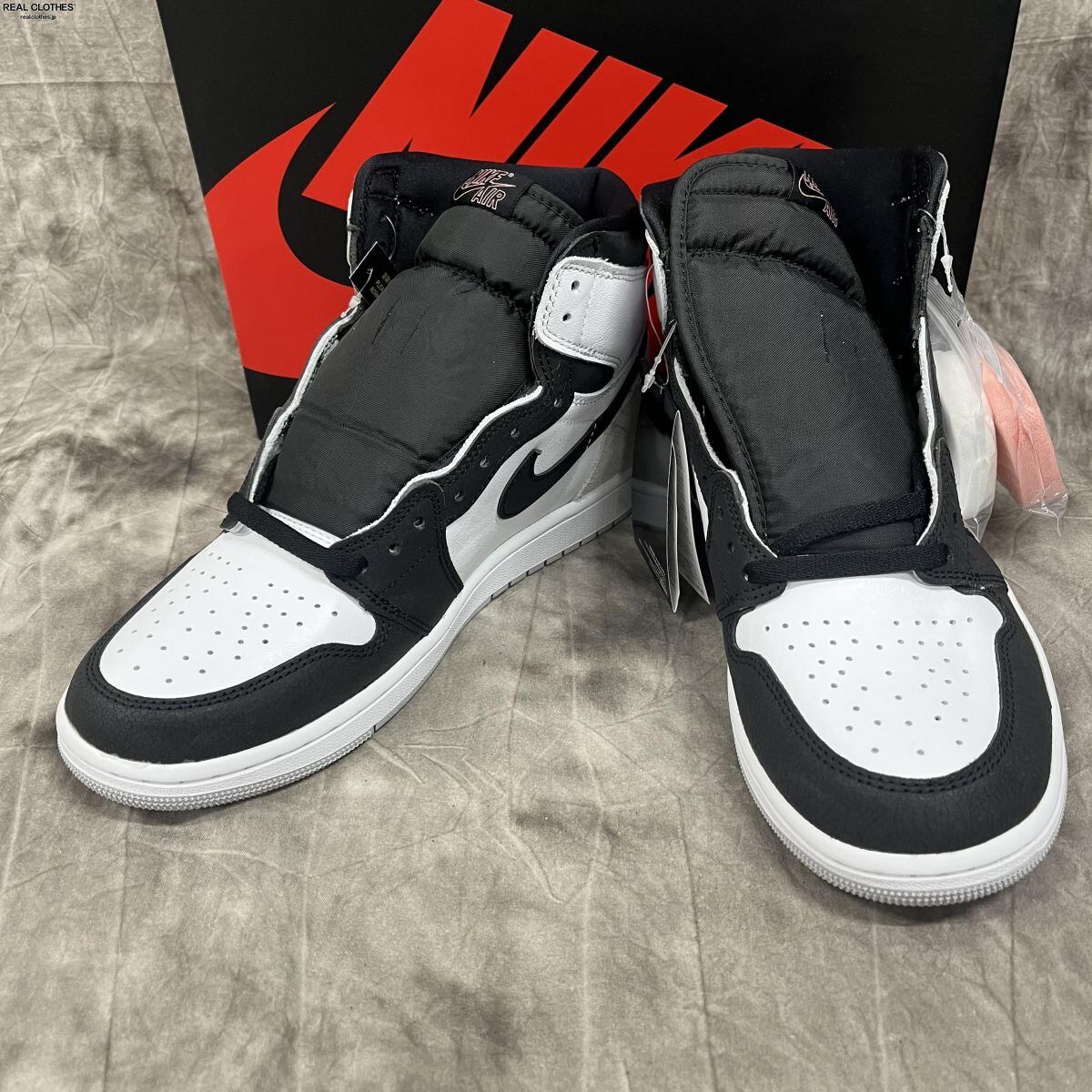 NIKE Air Jordan 1 High OG ブリーチドコーラル 28.5