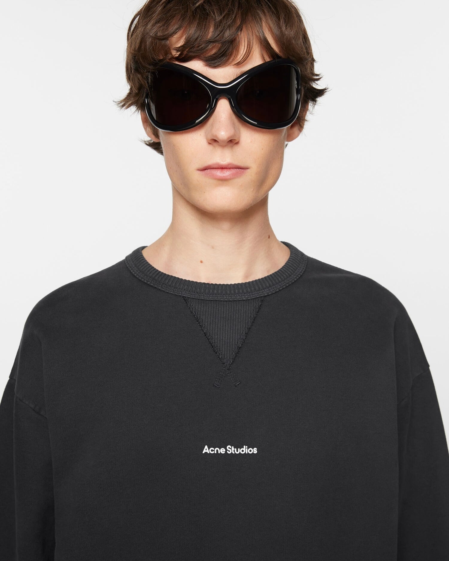 ACNE STUDIOS Men】スタンプロゴセーター | idealclasse