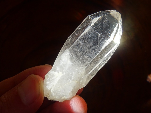 ビエンチャン（ラオス）産クリスタル ~Beautifull Mountain Crystals~ No.4