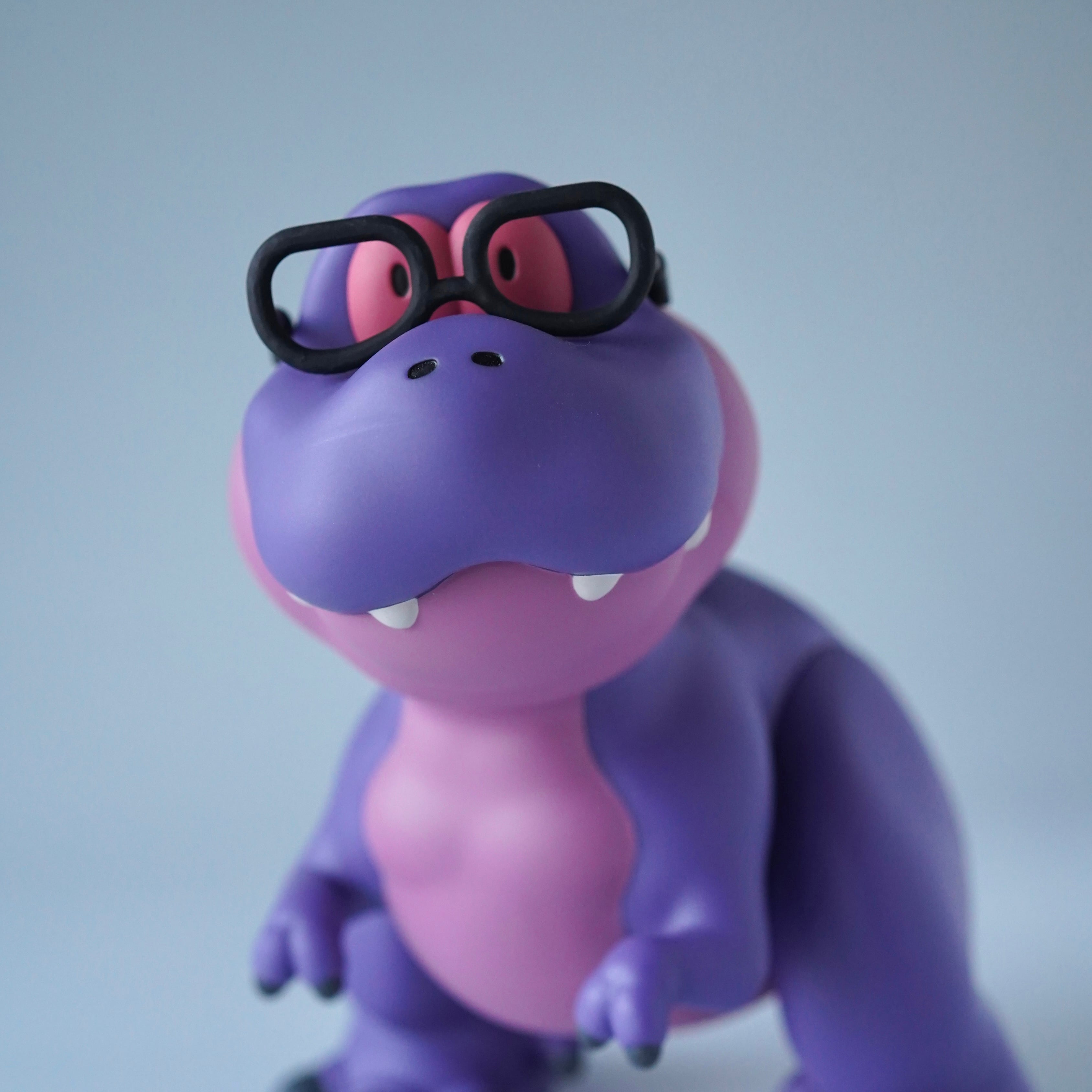 LOTTERY 抽選販売】Tiny Rex / Purple （ Includes Glasses） | MONKEY