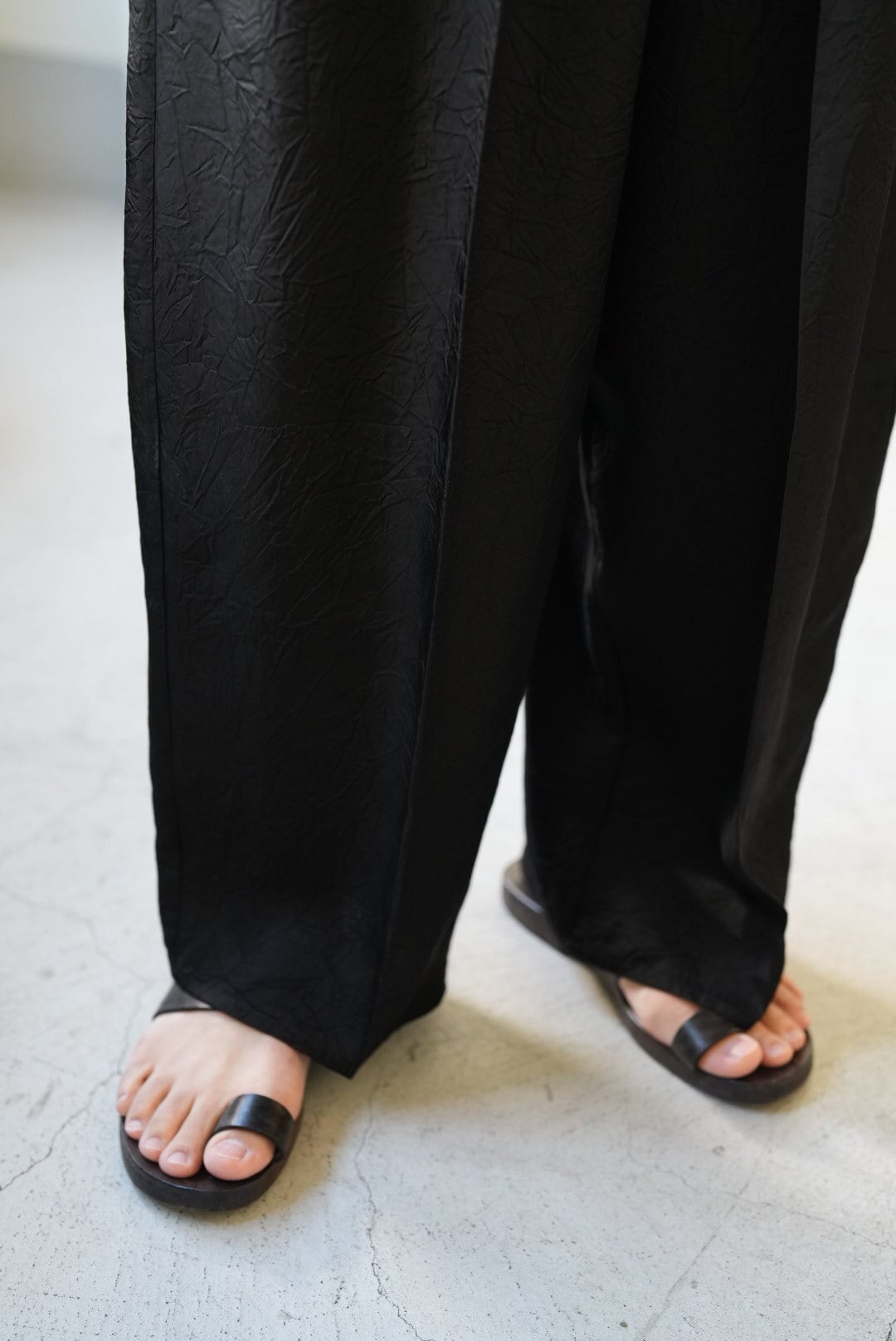 Cristaseya OVERSIZED PYJAMA PANTS BLACK | TOMMY'S KURAMAE