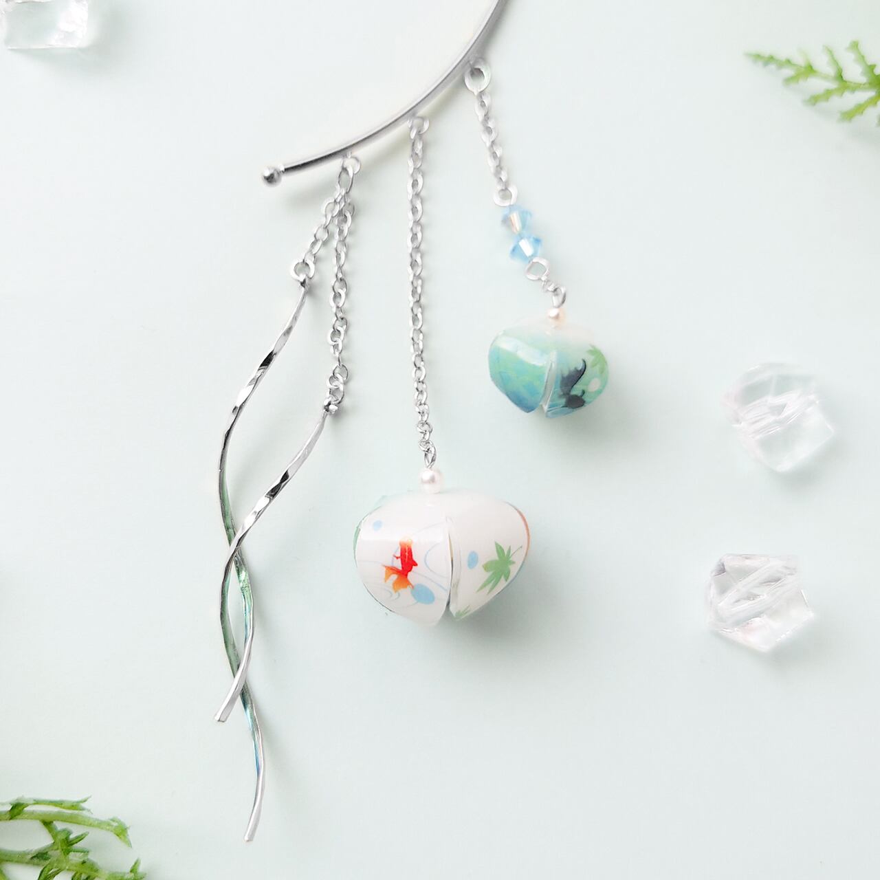 ☆minne特集掲載作品☆和柄鬼灯-金魚-のイヤーフック | をりをり