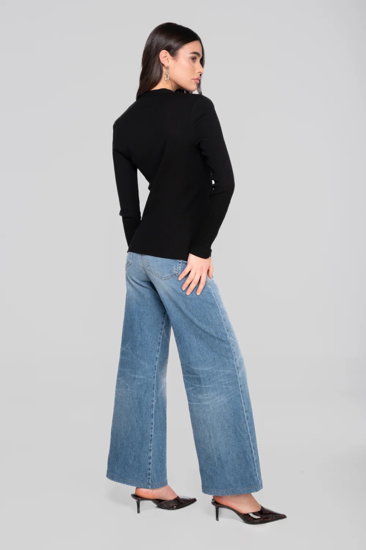 オスカリート コットン長袖ヘンリーシャツ ブラック 3サイズ