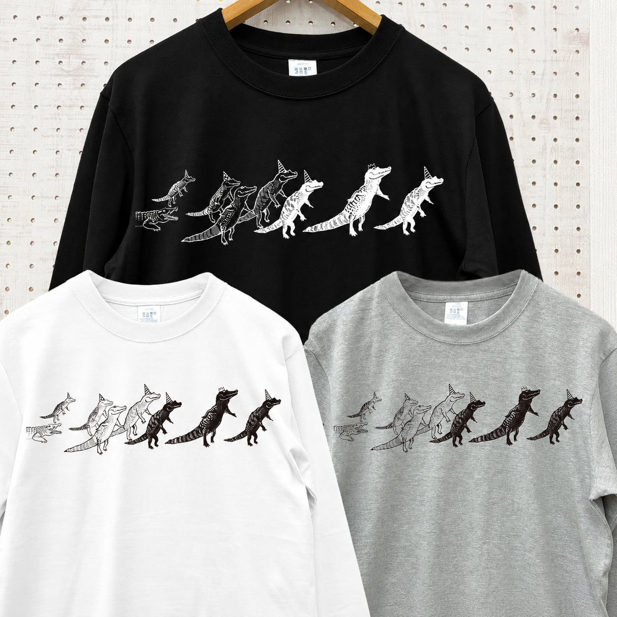 #いつかワニになるSTONE  ロンT ワニ行進 長袖Tシャツ（選べる3色）｜手刷り 大人可愛い動物イラスト