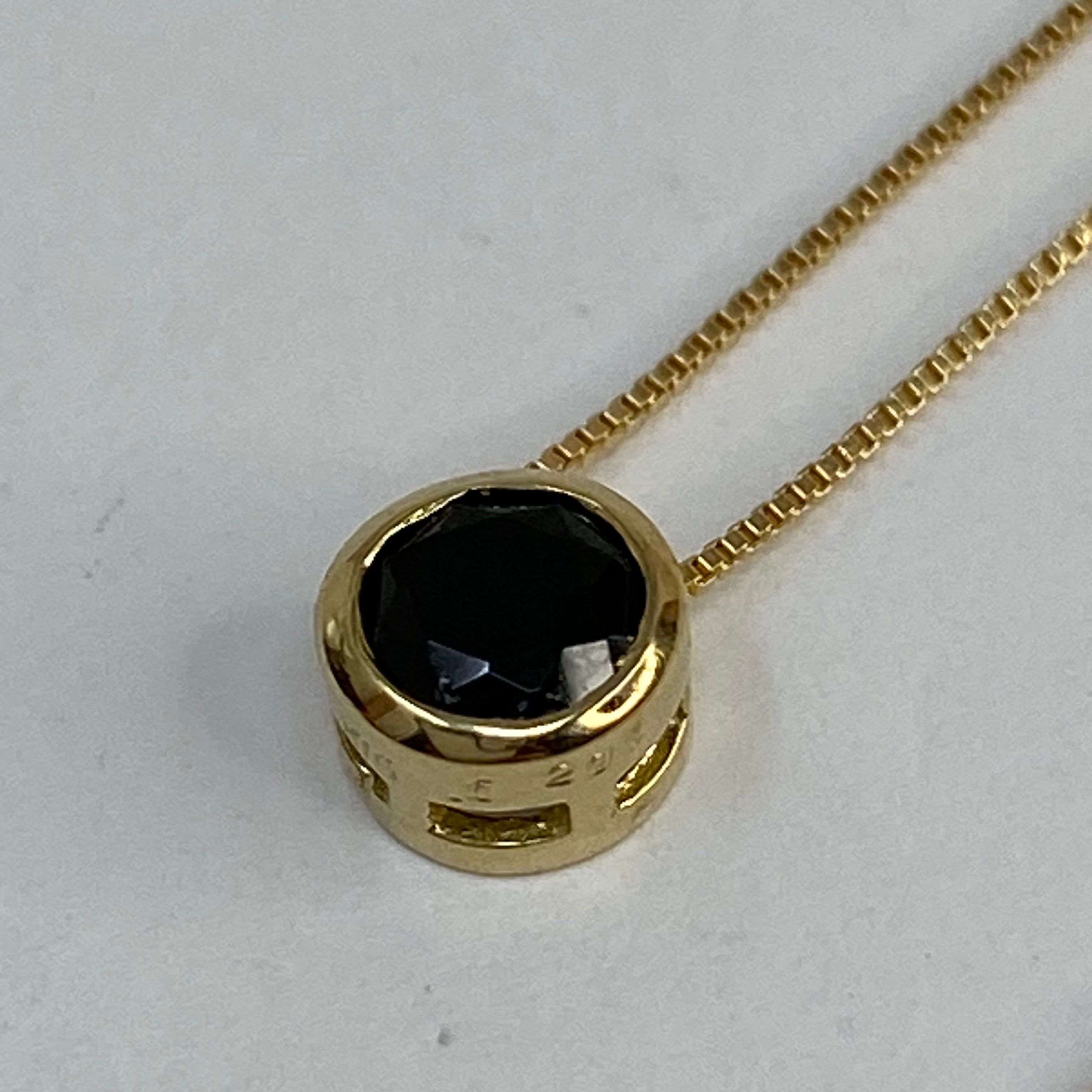 k18YG AU750 18金　天然ブラックダイヤモンド　0.29ct