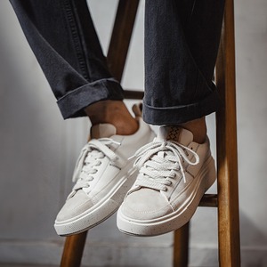 Retro White Stitch Sneakers / レトロ ホワイト ステッチ スニーカー