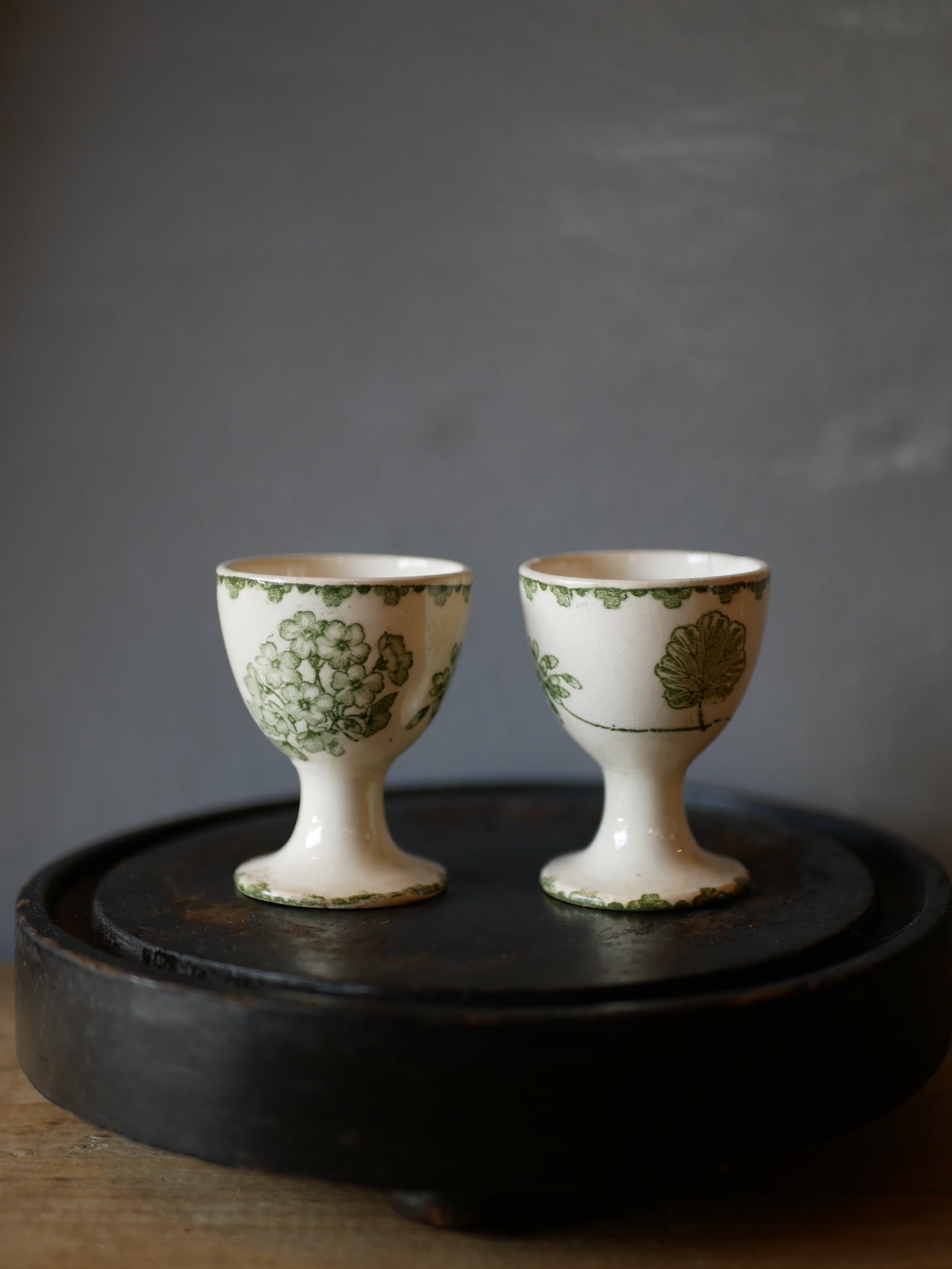 オパリンガラス フラワーベース クリシー フランスヴィンテージ