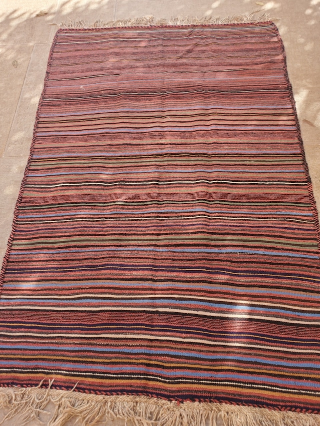 絨毯クエスト45【No.18】Kilim ※現在、こちらの商品はイランに置いてあります。ご希望の方は先ずは在庫のご確認をお願いします。