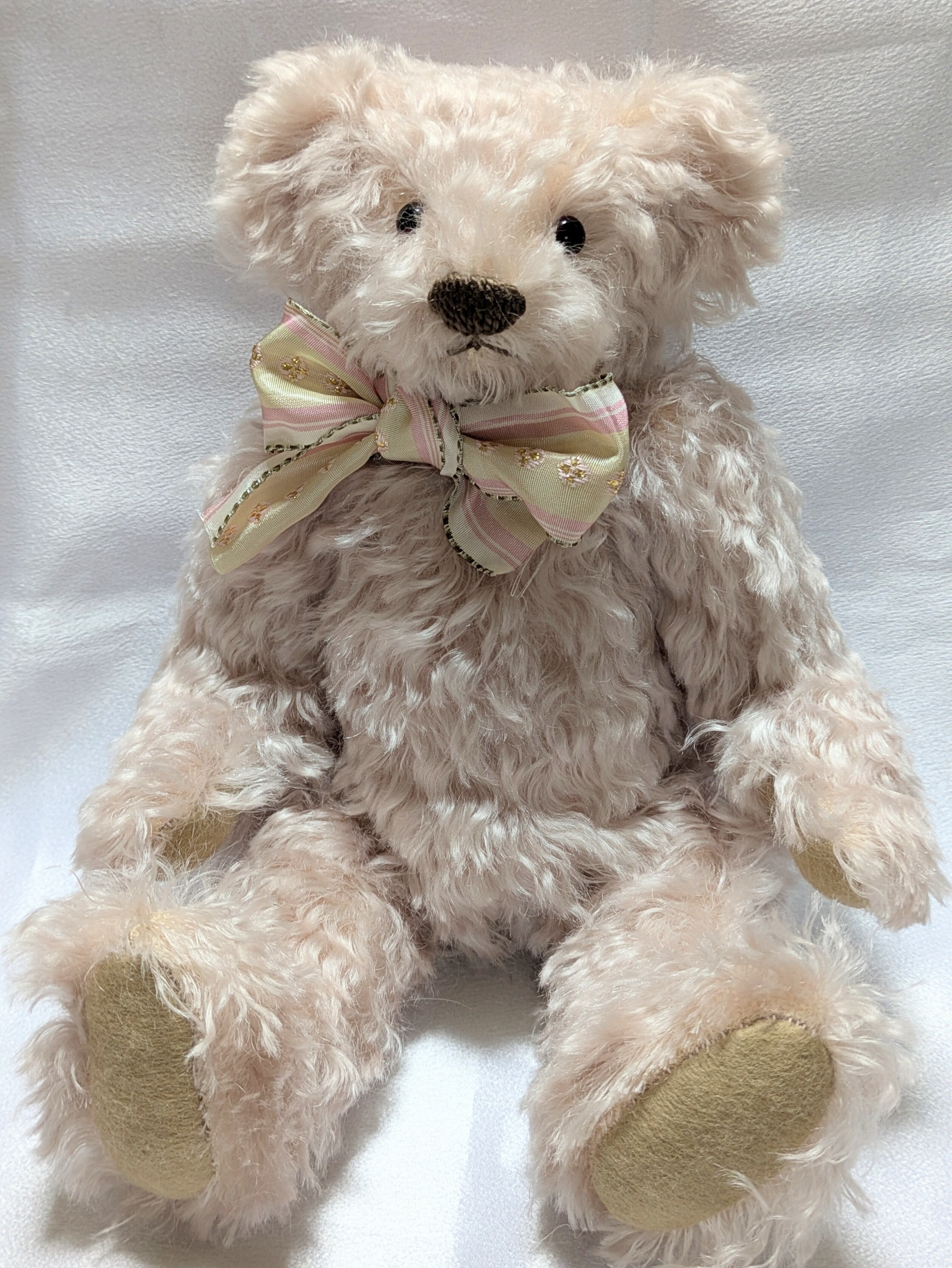 展示作品《本格テディベア》ダスティピンク・ロージーちゃん大サイズ