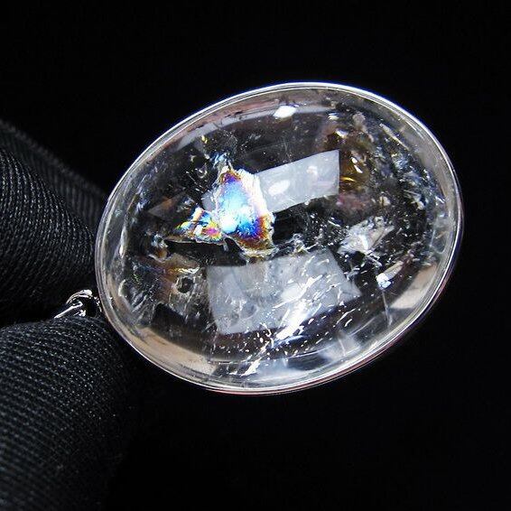 アイリスクォーツ 水晶 ペンダント 虹入り メール便可 一点物 112-14116