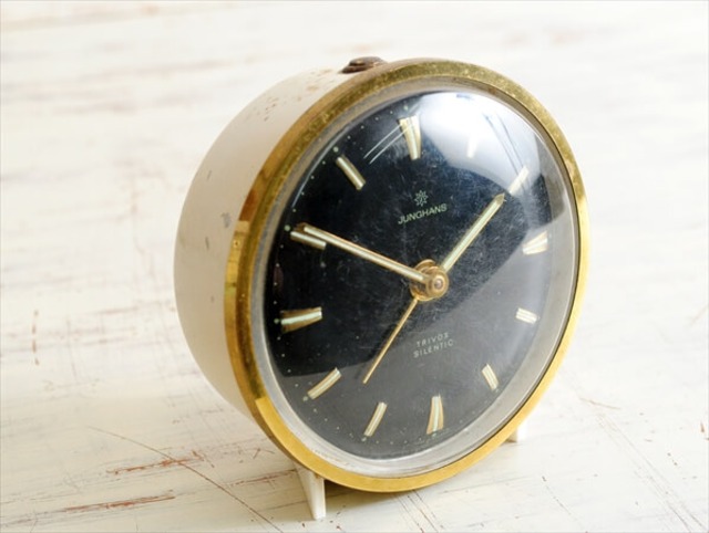 ドイツ製 JUNGHANS ユンハンス 手巻き 目覚まし時計 TRIVOX SILENTIC