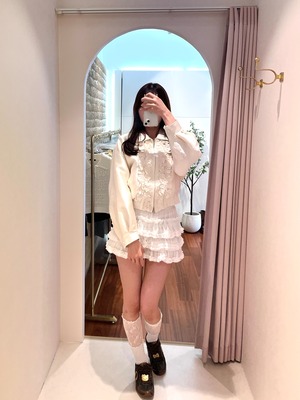 frill blouson