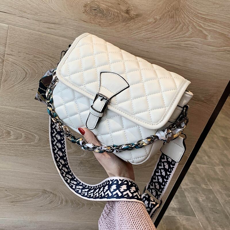 リンジ刺繍糸スモールバッグハンドバッグ人気の新しい2020ネットレッドメッセンジャーバッグファッションワイドショルダーストラップワンショルダースモールスクエアバッグ 手作りハンドバック85935801391