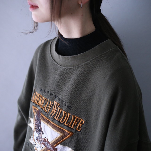 "刺繍×鷲" front design over silhouette sweatshirt