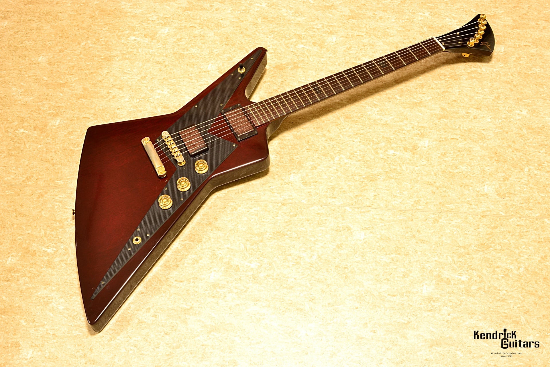 Gibson USA 2008 Limited DSRX Reverse Explorer Antique Walnut w/OHC