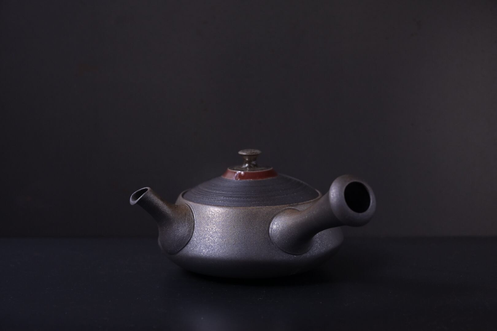藤田徳太 線紋紅平型急須 | 鎌倉倶楽部 茶寮