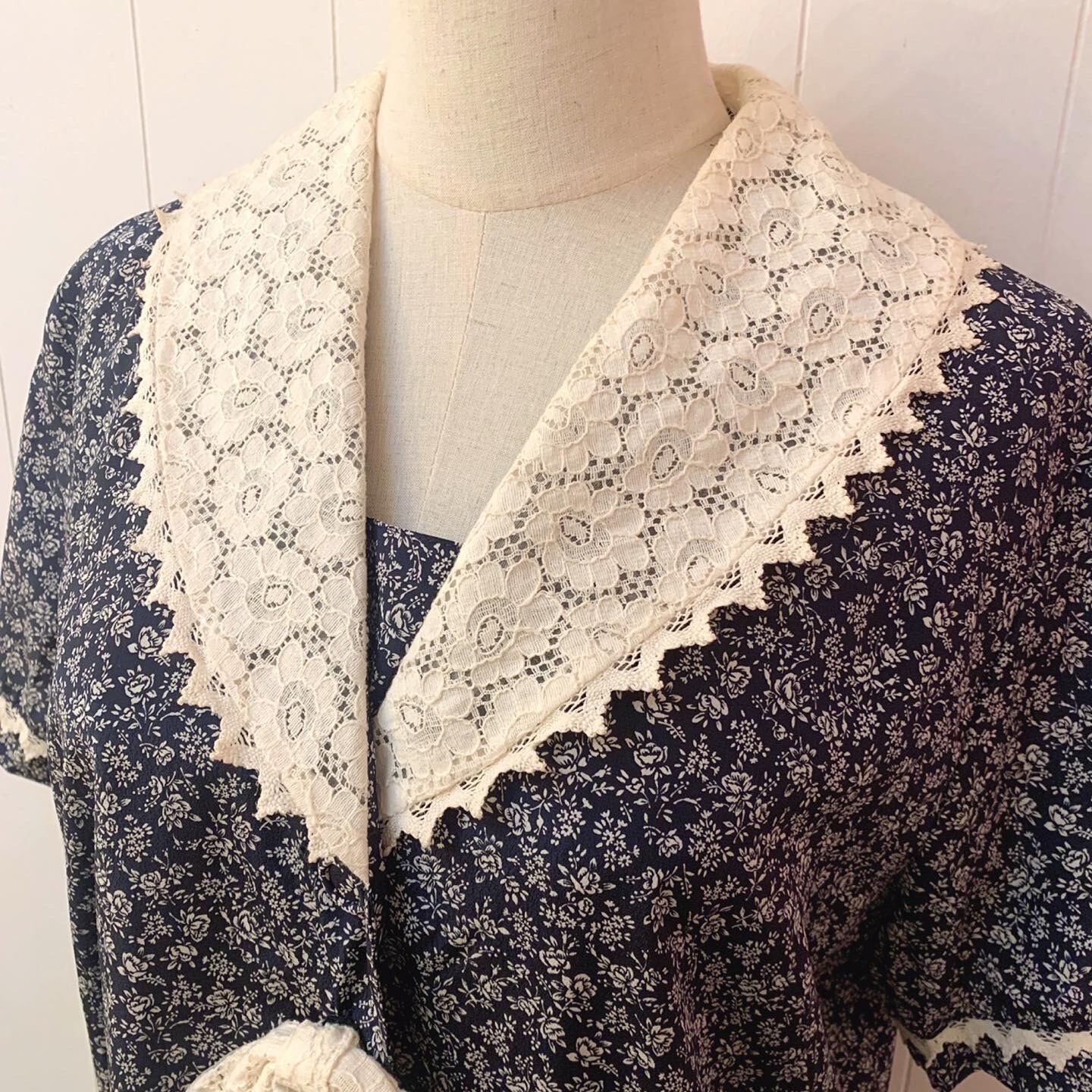 flower lace sailor collar navy one-piece
