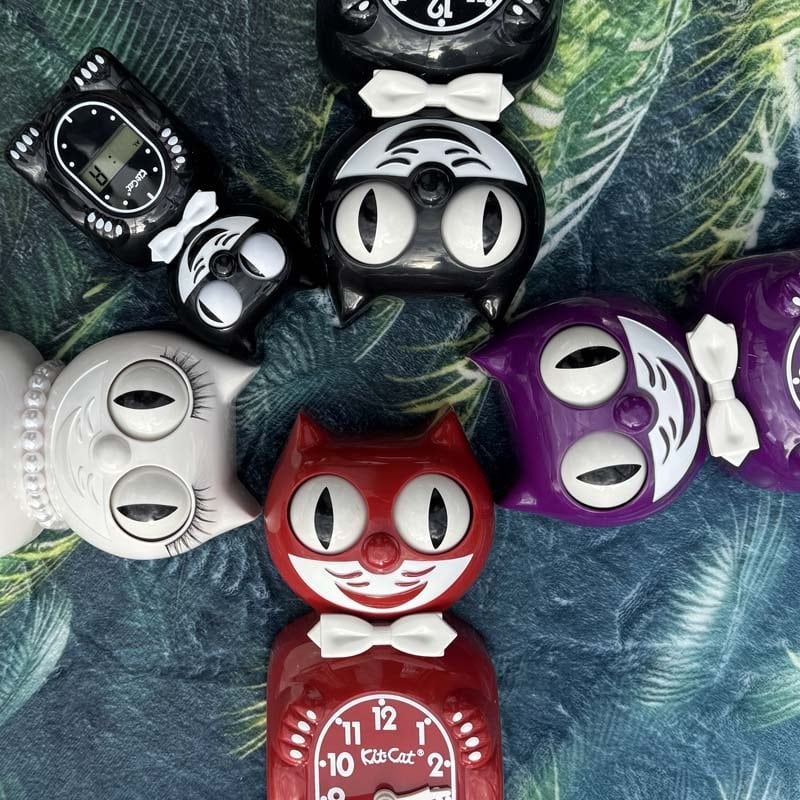 KISS キッスリミテッドエディション コレクタークロック 掛時計 Kit Cat Klock キットキャットクロック 白、紫、赤、made in USA 目