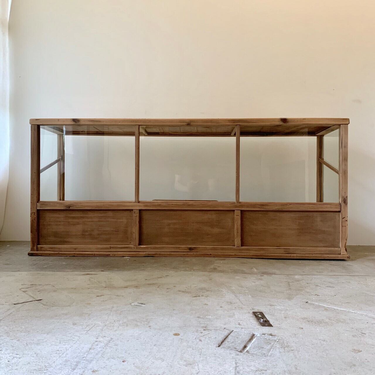 ショーケース　古家具