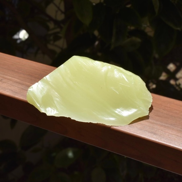 《 Wavy Banana ～ ウェービーバナナ 》　シエラネバダ産アンダラクリスタル原石