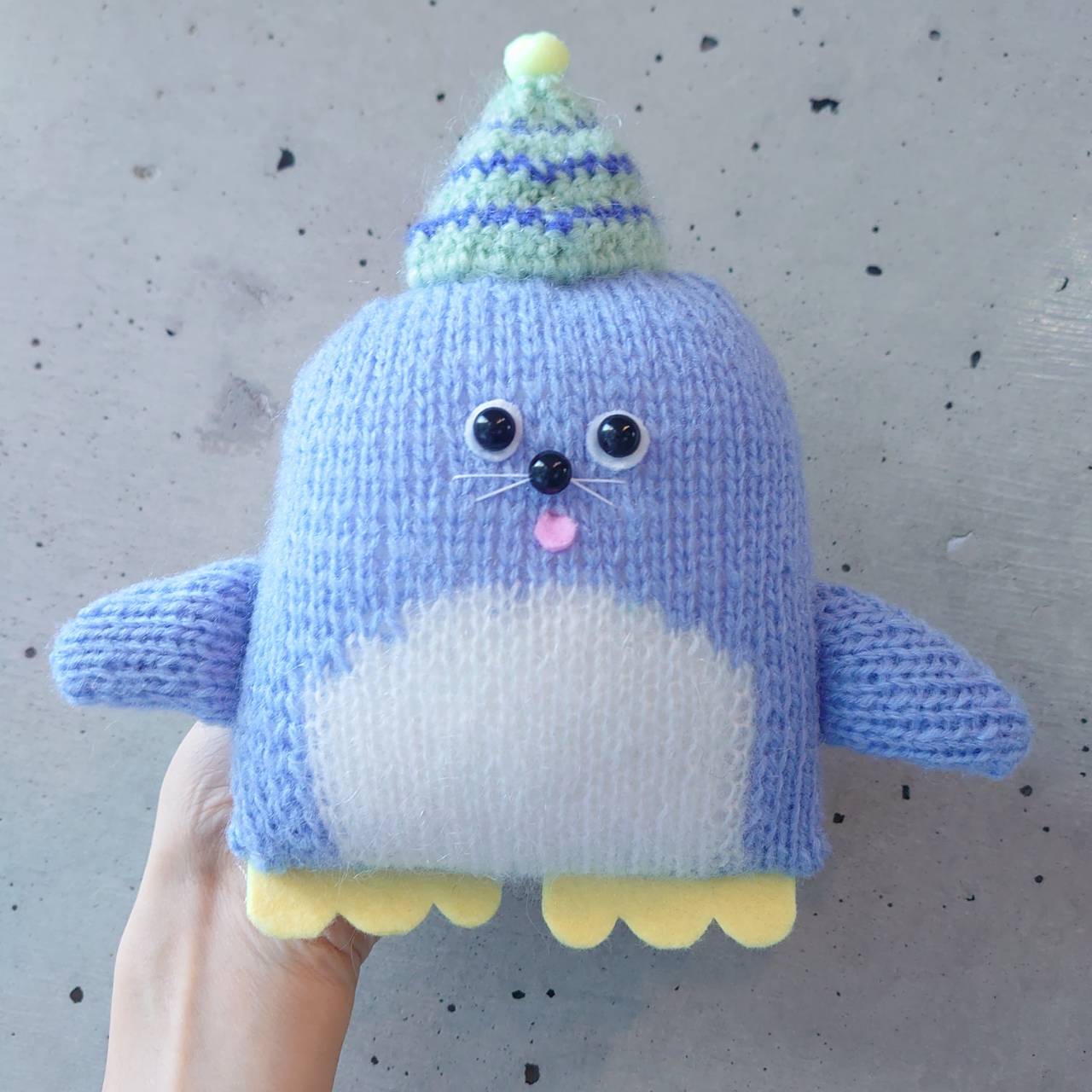 ぬいぐるみ あみぐるみ なんだかわからないもの ピー ハンドメイド 