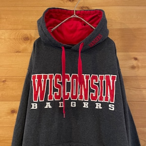 【STADIUM】カレッジ スウェット パーカー フーディ WISCONSIN BADGERS ウィスコンシン大学 M 刺繍 ロゴ フットボール US古着