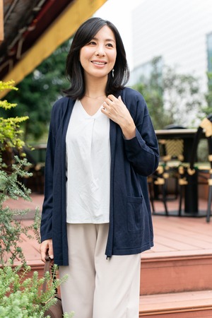 シルクカシミヤの着流しカーディガン Haori - ハオリ/ネイビー シルク85%/カシミヤ15%