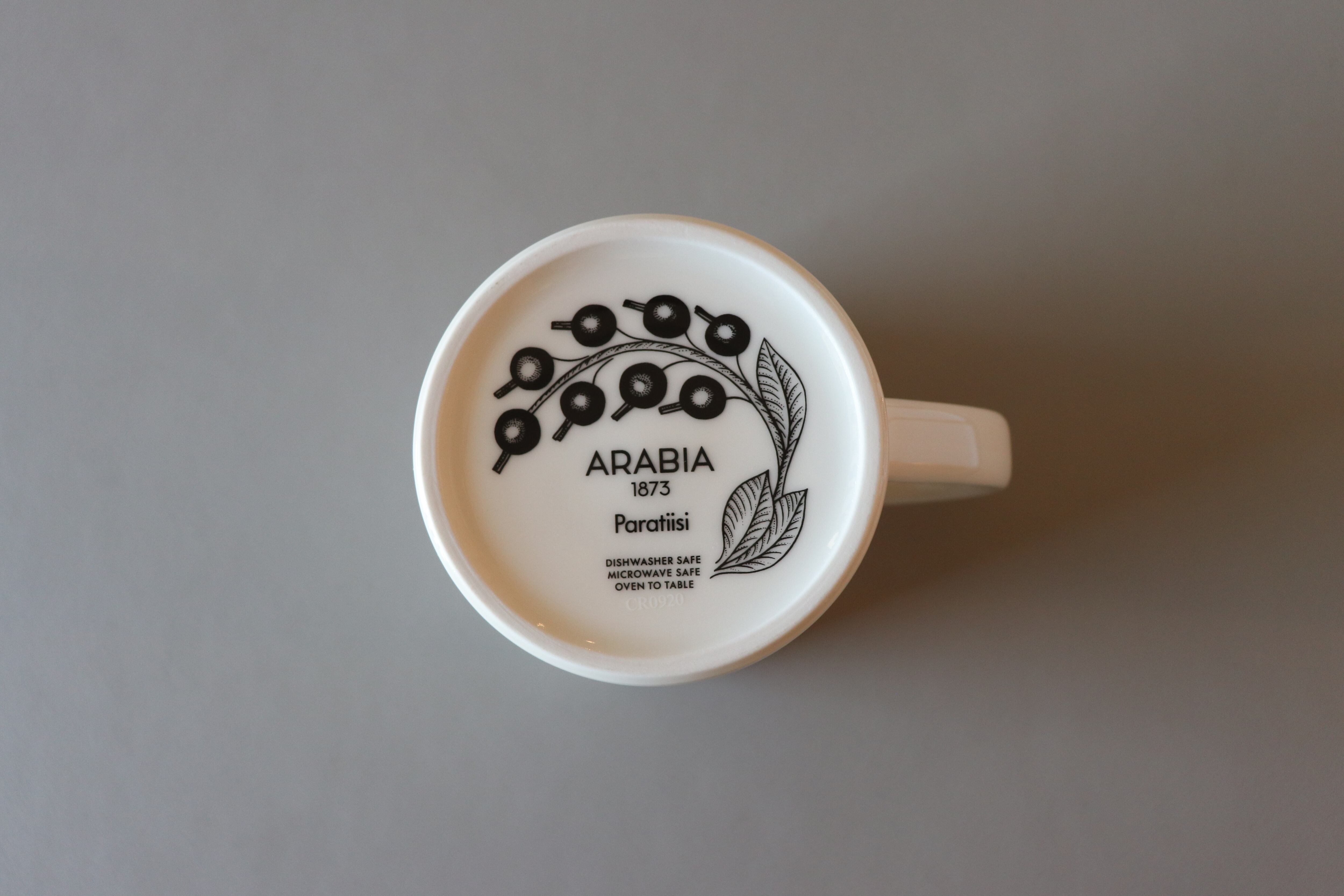 ARABIA/アラビア　パラティッシ　マグカップ　ブラック　0.35ℓ | Linnel Home Furnishing powered by BASE