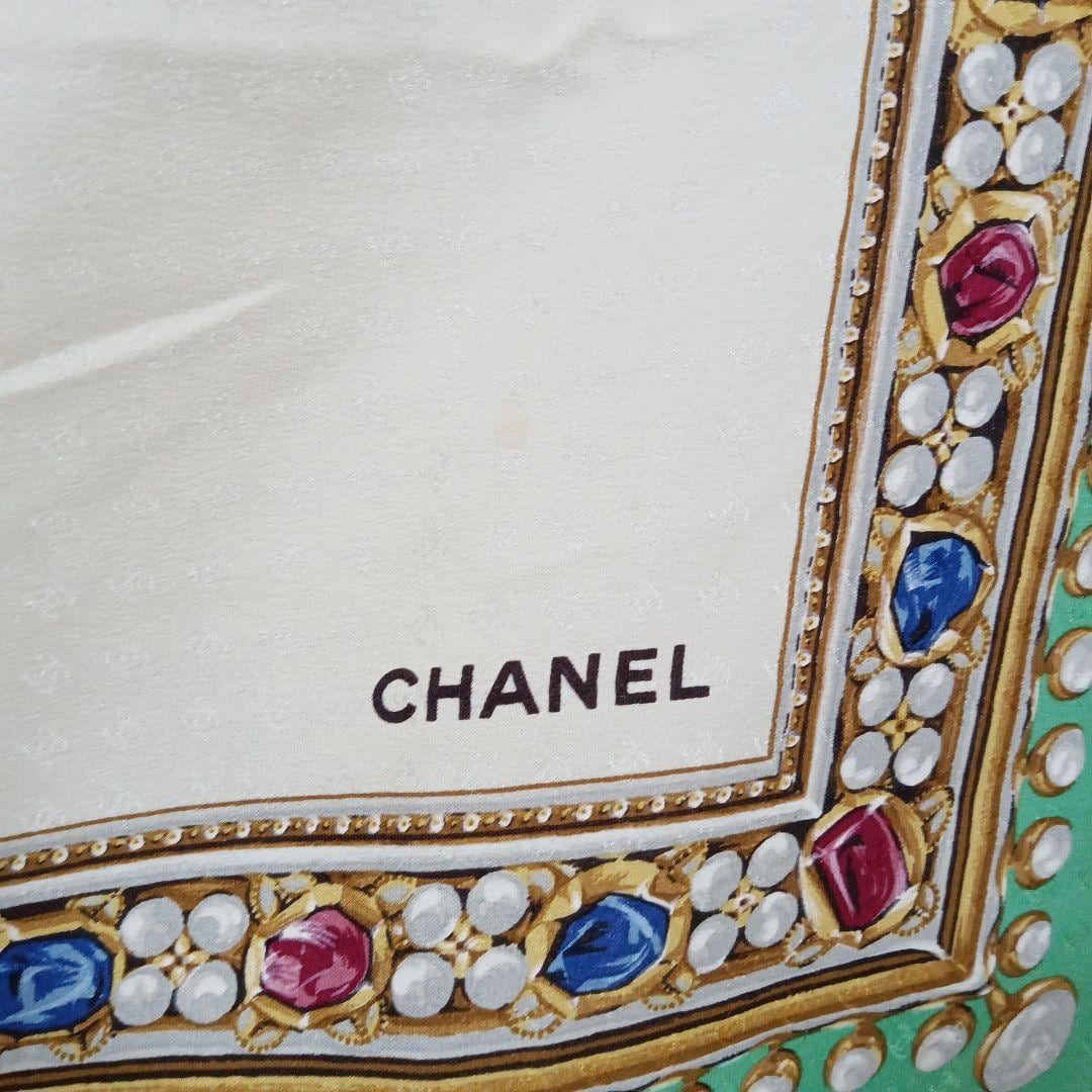 す32超美品 シャネル スカーフ 最高級シルク100 ココマーク 総柄 宝石