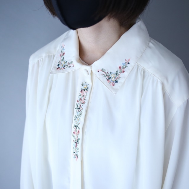 "刺繍" flower and beads design fry-front minimal shirt