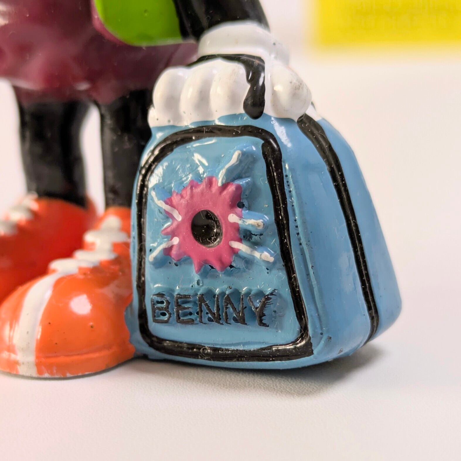 ☆ VINTAGE 1991 ☆ 【 California Raisins（カリフォルニアレーズン）】『 Benny Bowler ( ベニー ) / Hardee's / CARD有り 』 ハーディーズ ミールトイシリーズ / PVC フィギュア ビンテージトイ 〚アメリカン雑貨 アメトイ〛