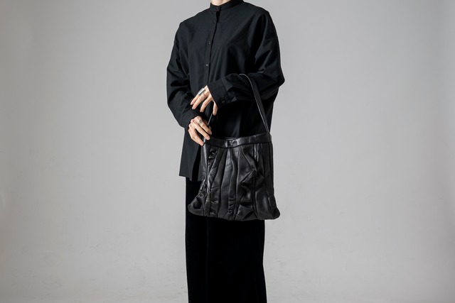 HIDA： tote bag-M. black