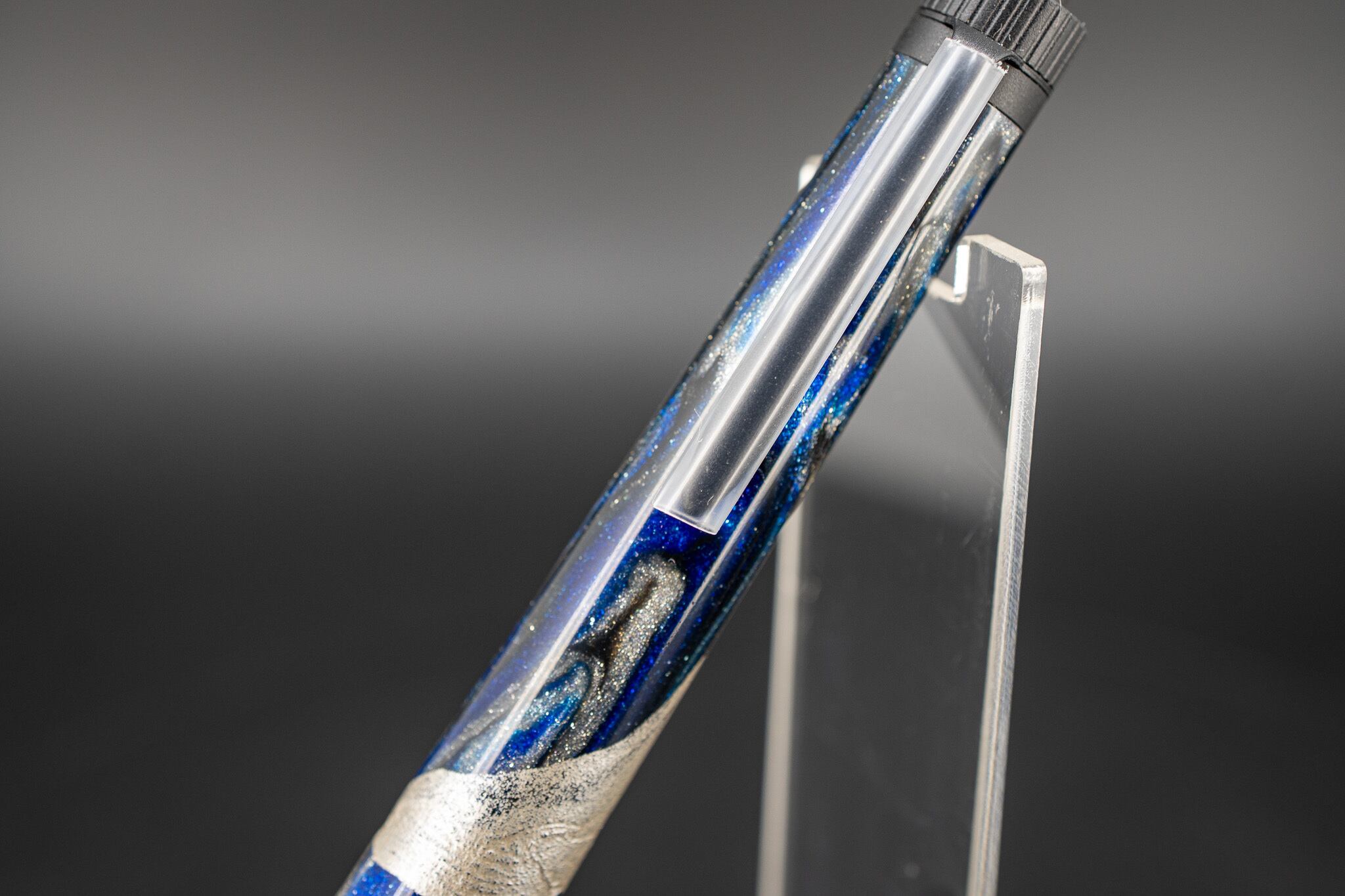 金杢犀 【創造性と透明美】 レジン 漆 沈金 金魚と水草 silver BP 金杢