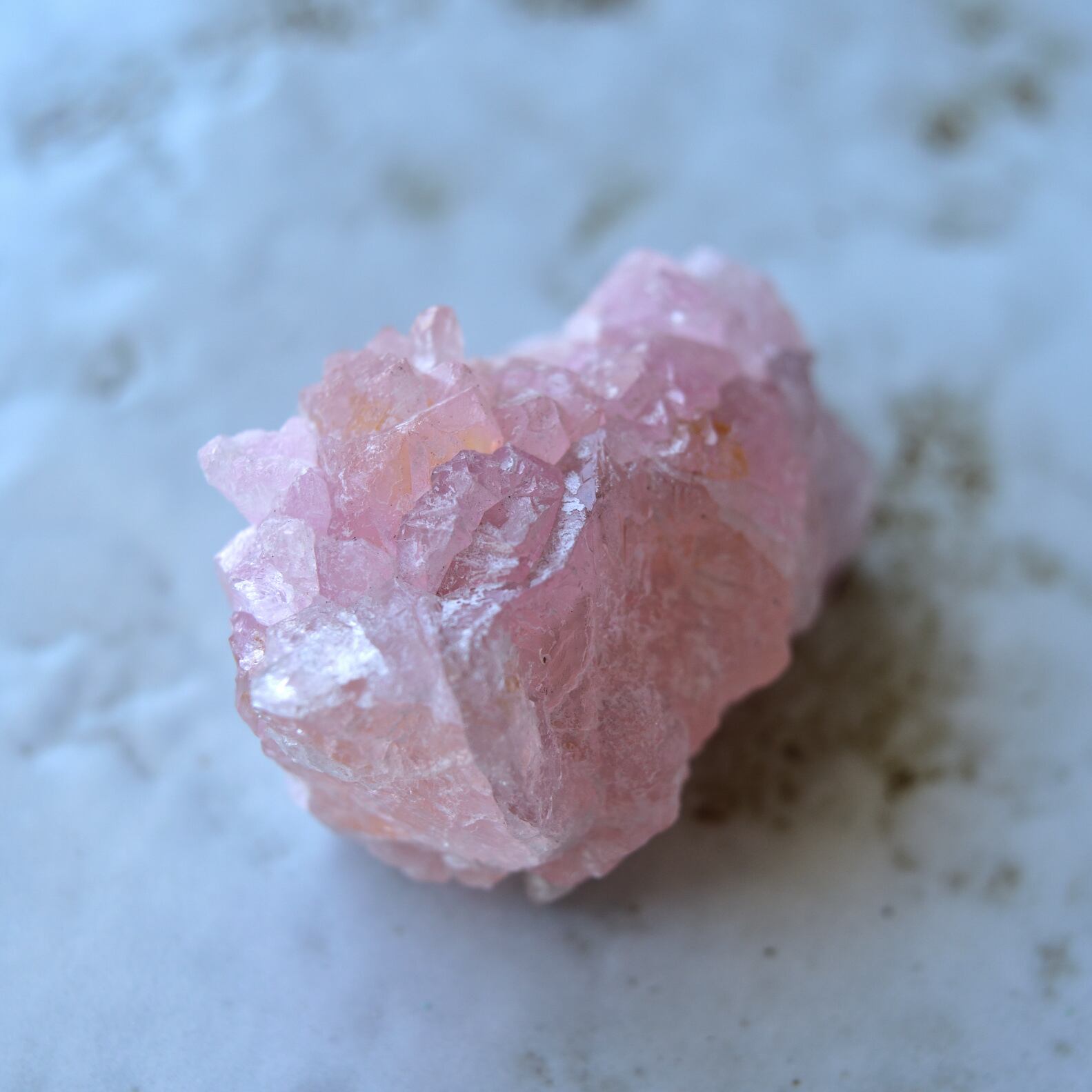 ローズクォーツ結晶 ブラジル産 68g/ 結晶原石・レアコレクション