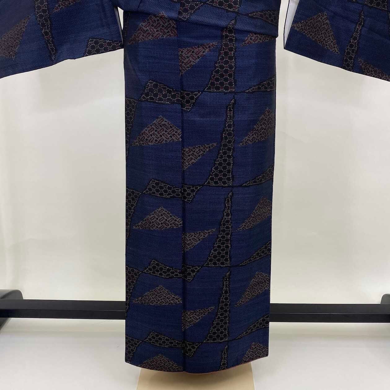 美品 大島紬 藍 袷 (紬 美品 袷 蜀江文様 亀甲絣 藍色 正絹 美品 大島紬 藍 袷 (紬 美品 袷 蜀江文様 亀甲絣 藍色 正絹