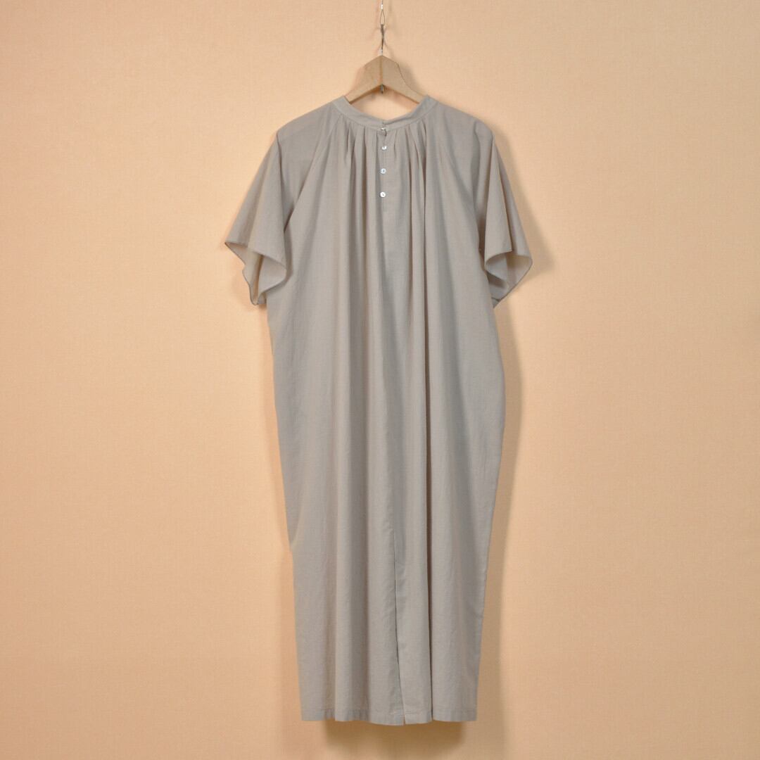 evam eva エヴァムエヴァ コットンローン・ワンピース cotton lawn one-piece ・セージ 薄く透け感のあるコットンの生地をたっぷりと使用しましたワンピースです【送料無料】