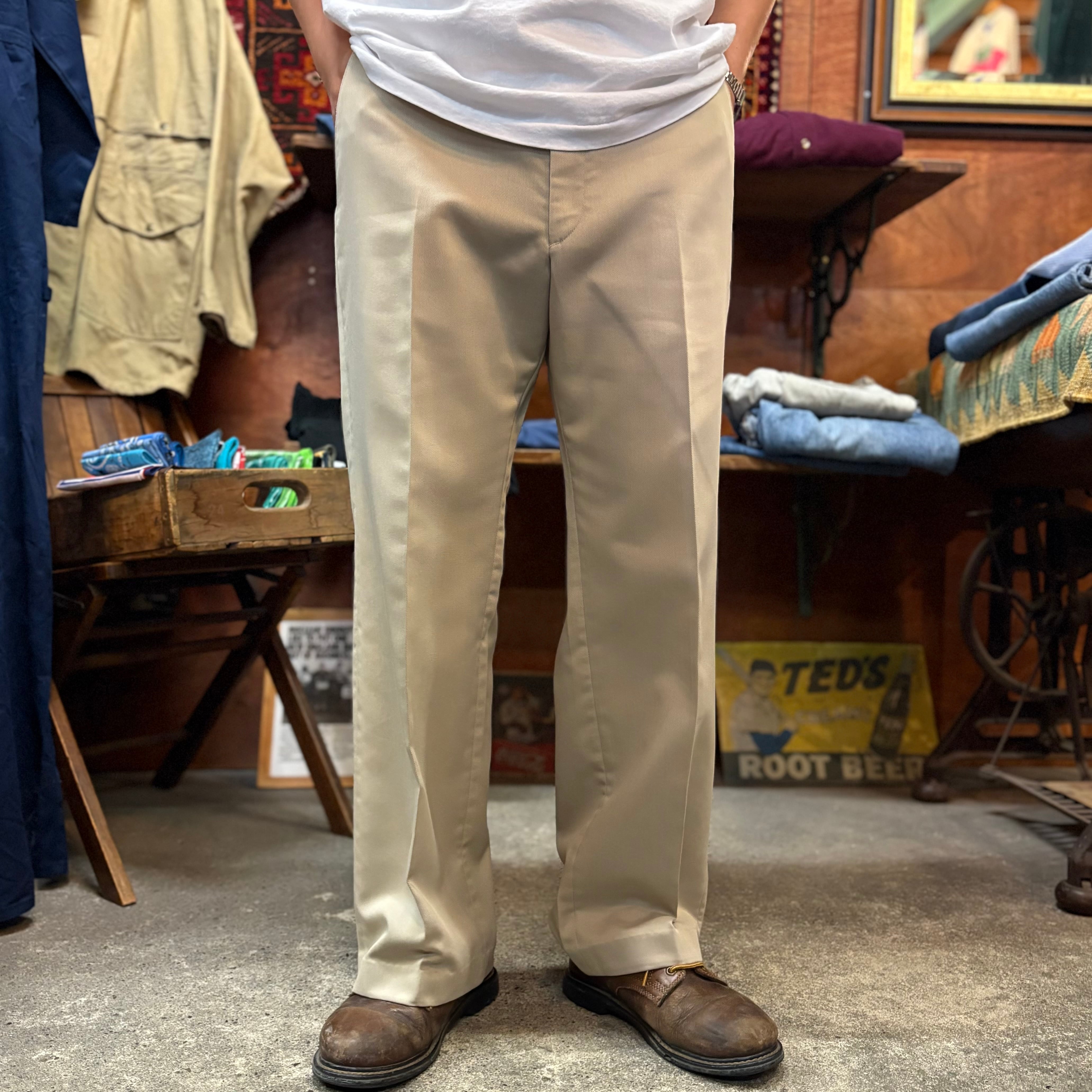 専用　Levi's Action Slacks W42 古着–Levi's ACTION SLACKS ノータックカラースラックス – 【古着通販