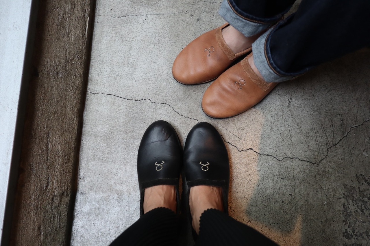 Atelier shoes / レザースリッポン